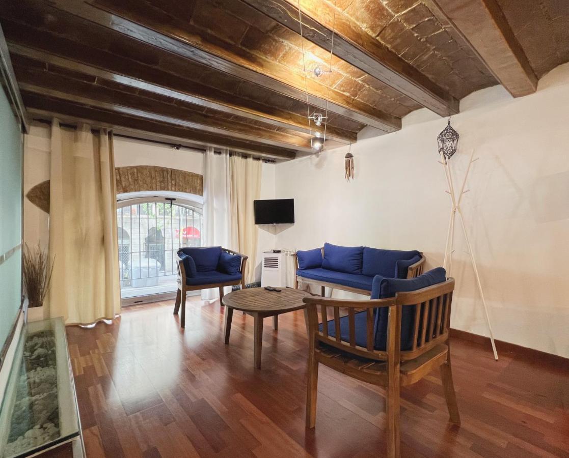 Stay U-Nique Apartments Placa Universitat برشلونة المظهر الخارجي الصورة