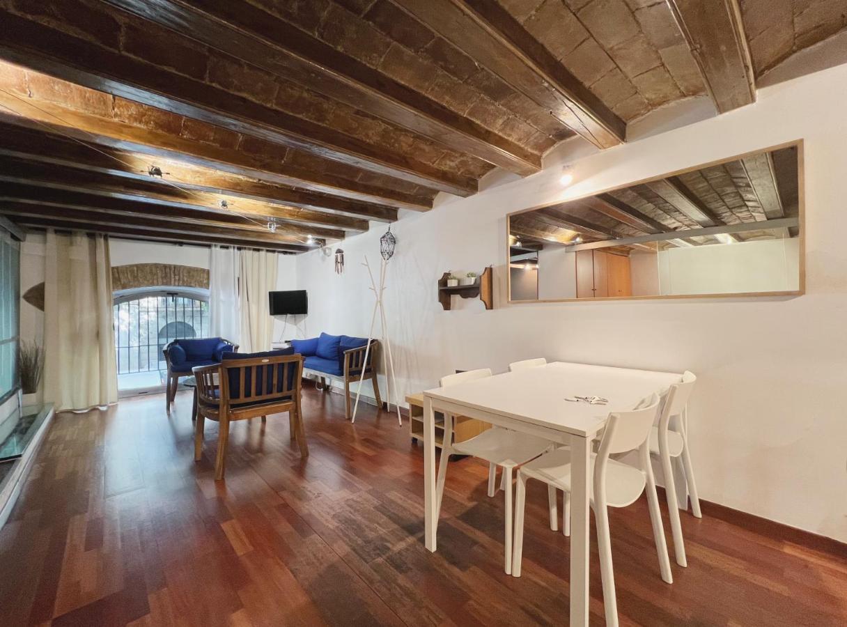 Stay U-Nique Apartments Placa Universitat برشلونة المظهر الخارجي الصورة