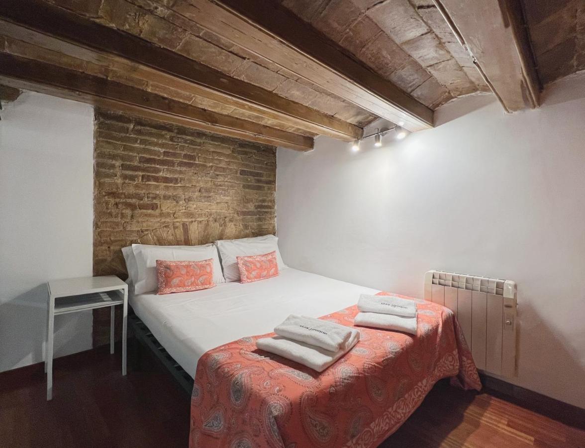 Stay U-Nique Apartments Placa Universitat برشلونة المظهر الخارجي الصورة