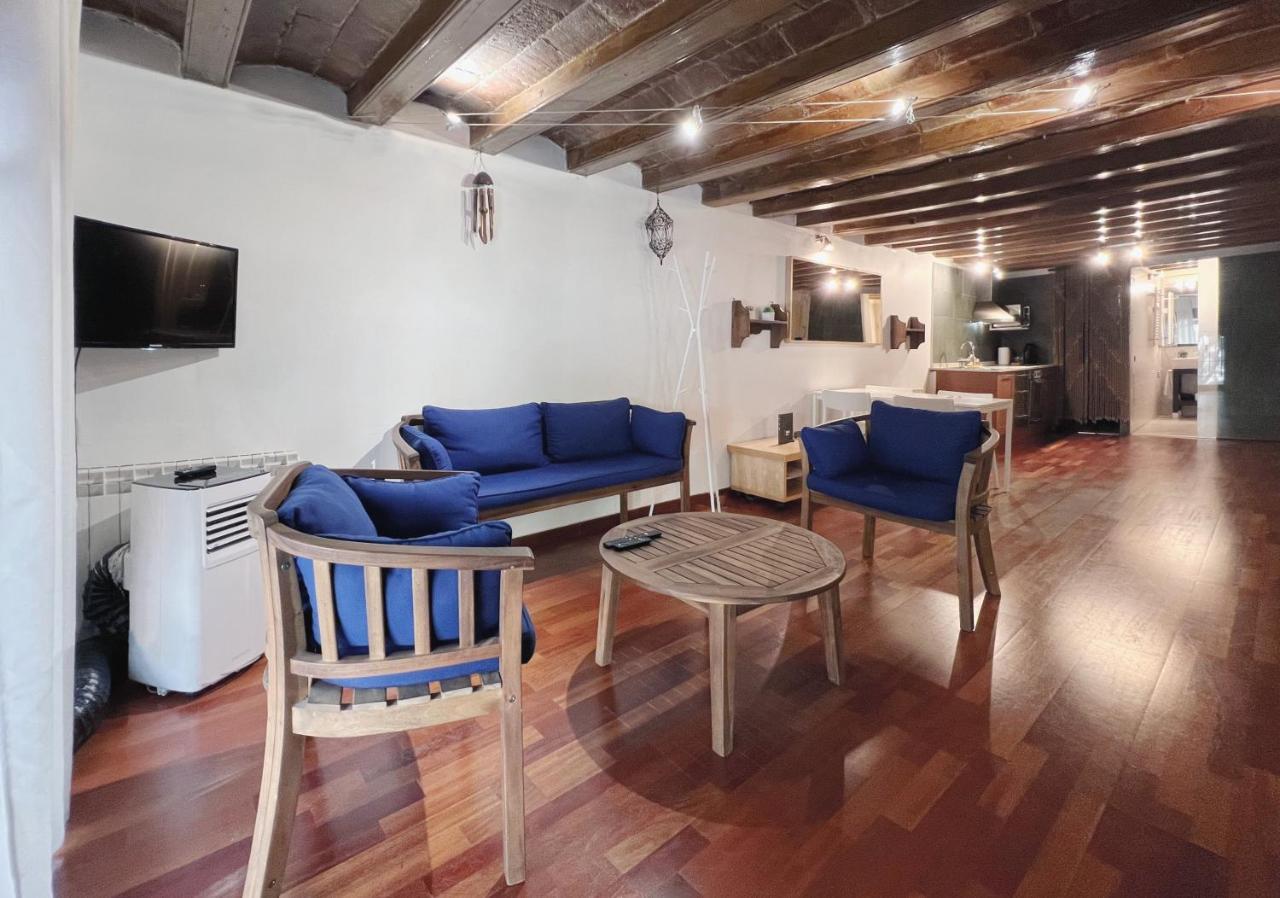 Stay U-Nique Apartments Placa Universitat برشلونة المظهر الخارجي الصورة